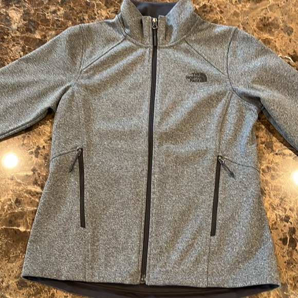 The North Face Windwall Women’s Softshell Performance Jacket-Medium-Heather Gray - Picture 6 of 15